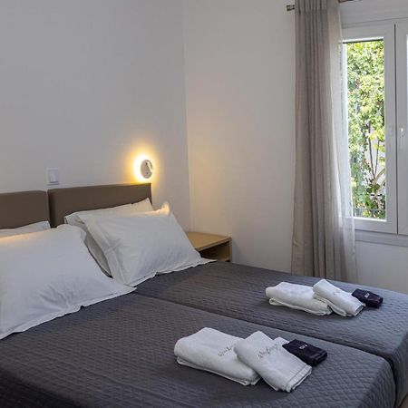 White Holidays Project Downtown Tinos Luaran gambar